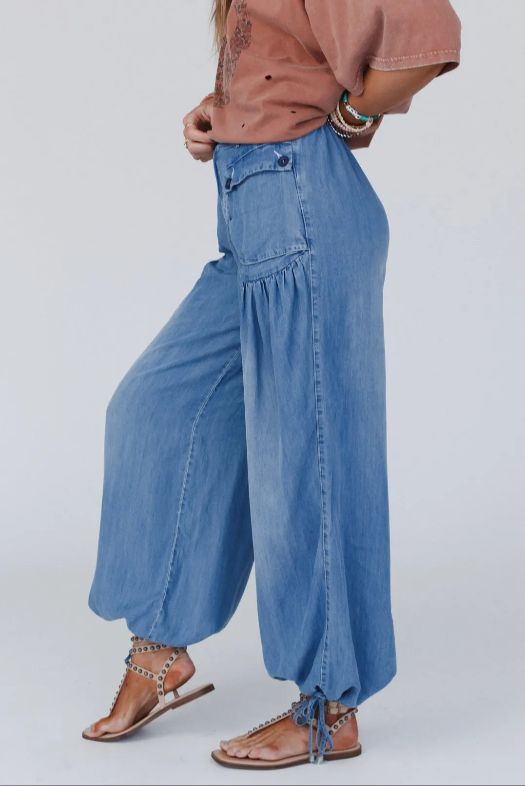 East Bay Loose Fit Cargo Jeans - Denim