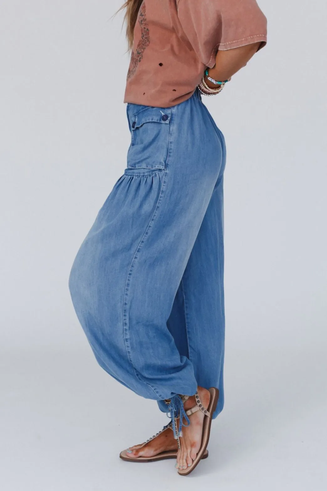 East Bay Loose Fit Cargo Jeans - Denim