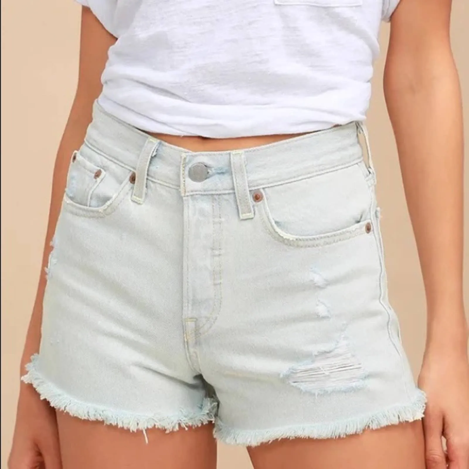 Levi’s Wedgie Fit Light Wash Distressed High Rise Shorts (25)